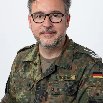 Dr. Dennis Ritter